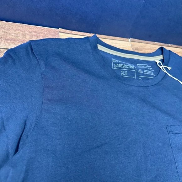 Patagonia Women's Alpine Icon Regenerative Organic Cotton Pocket Tee NWT Size XS - Picture 6 of 13